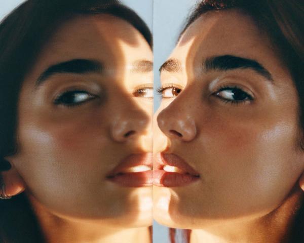 متن و ترجمه آهنگ Houdini از Dua Lipa متن و ترجمه آهنگ Houdini از Dua Lipa
